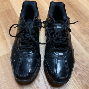 Men’s 11.5 Reebok Zig